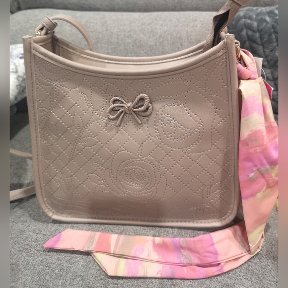 Betsey Johnson crossbody purse - Picture 3 of 9